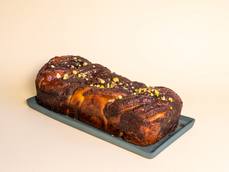 Vegan mooni-mandli babka